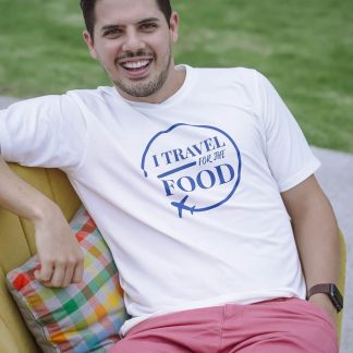 Camiseta de Hombre «Raised on Gallo Pinto y Picadillo» – Chef Sophia